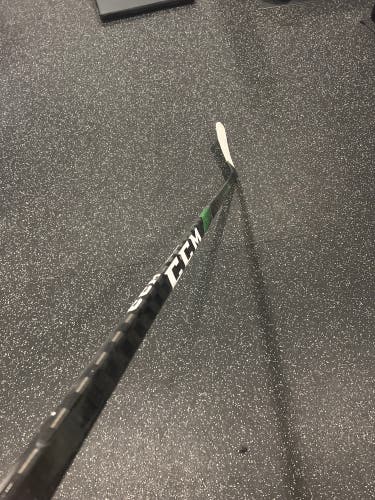 Senior Left Hand P29  RibCor Trigger 4 Pro Hockey Stick