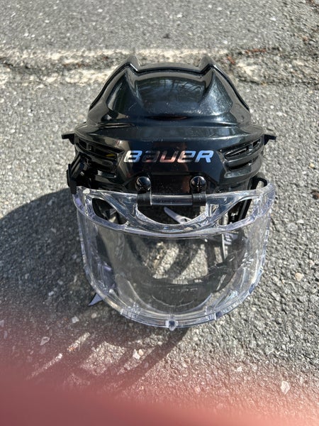 Like New Youth Bauer Re-Akt 100 Helmet