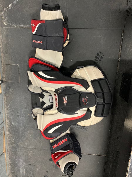 Used Small Vaughn Ventus LT80 Goalie Chest Protector