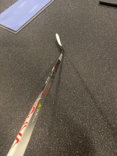 Senior Left Hand P92M  Vapor Hyperlite Hockey Stick