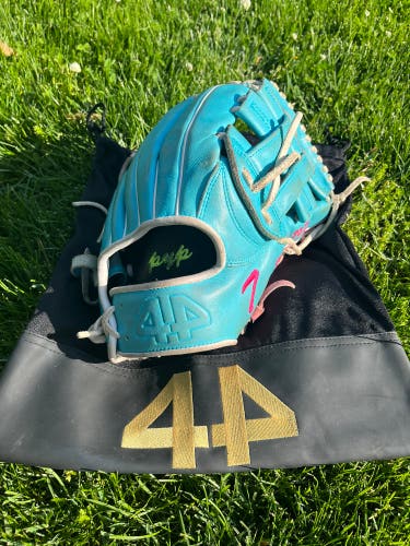 44 Pro Outfield 12.5" Signiture Series Baseball Glove