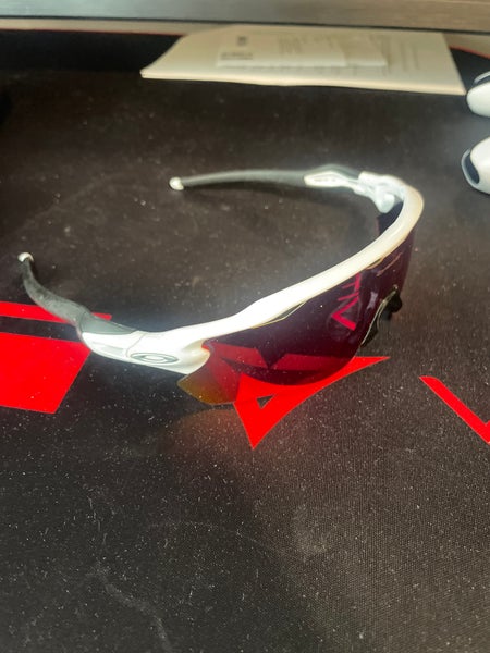 Men's Medium Oakley Radar EV Sunglasses