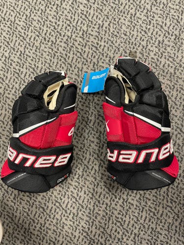 Bauer Black/Red Vapor 3X Pro 15” gloves