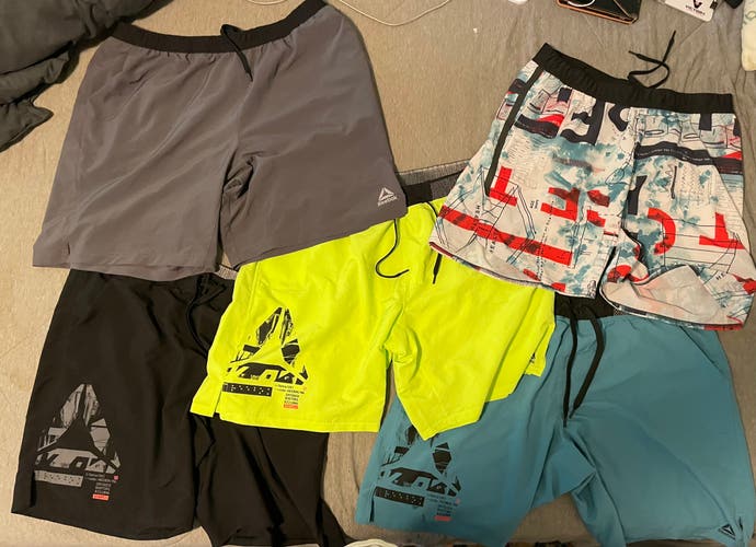 (BUNDLE) 5 PAIRS - REEBOK WORKOUT SHORTS - (ALL PAIRS) XL w/ POCKETS
