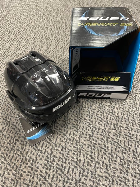Bauer Black Re-Akt 95 small helmet