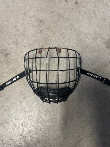 Used Small Bauer Full Cage Profile II Facemask