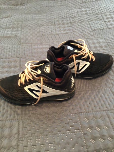 Black Used Adult Men's Size 9.5 (Women's 10.5) Metal New Balance Low Top 3000v4