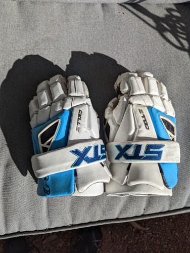 UNC STX Cell IV Lacrosse Gloves (No Rips)