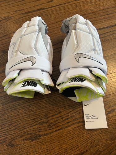 New Player's Nike Vapor Elite Lacrosse Gloves Large