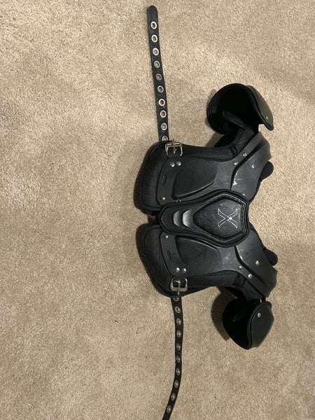 Youth Medium Xenith Xflexion flyte Shoulder Pads