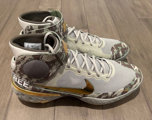 Size 13- Nike Alpha Huarache Elite 3 Mid Cleats Camo USA Armed Forces
