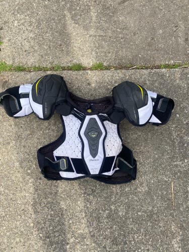 CCM Ultra Tacks Shoulder Pads