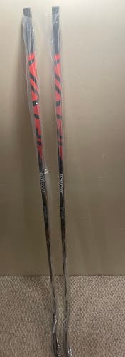 Senior Right Handed P92 Vapor FlyLite Hockey Stick