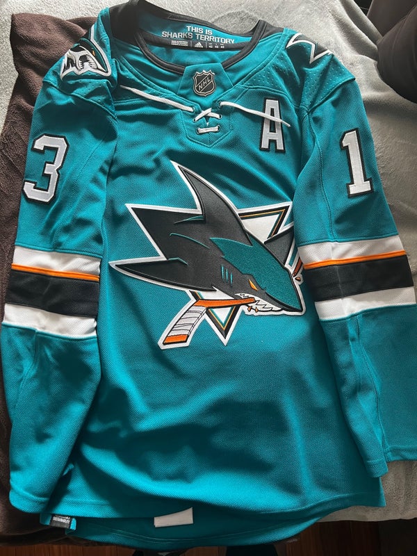 Sharks' throwback jersey leaked by local hockey store —