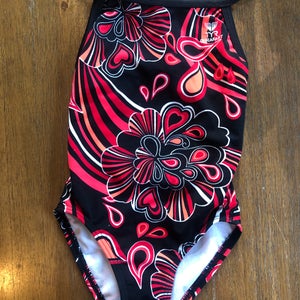 Set of (6) Speedo, TYR, Arena & Dolfin girls size 24, 26, 28 Swim Team Practice Swimsuits
