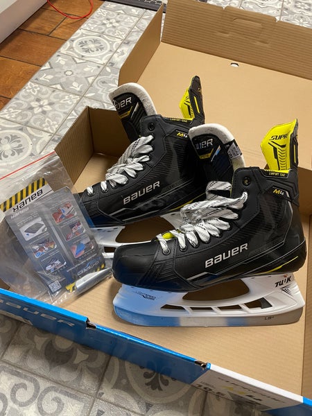 Used Bauer Regular Width Size 10.5 Supreme M4 Hockey Skates