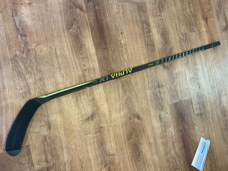 Used Right Handed W28 Alpha Lx 20 Hockey Stick