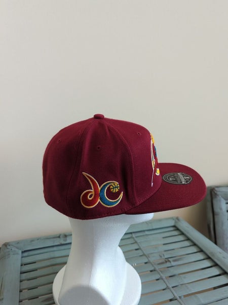 Mitchell & Ness All Day Bulls Snapback Cap in Burgundy