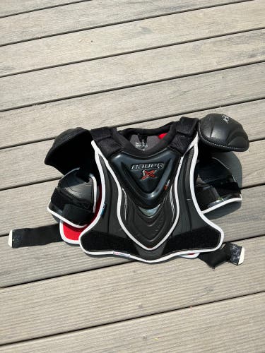 Used Small Bauer  Vapor Shoulder Pads