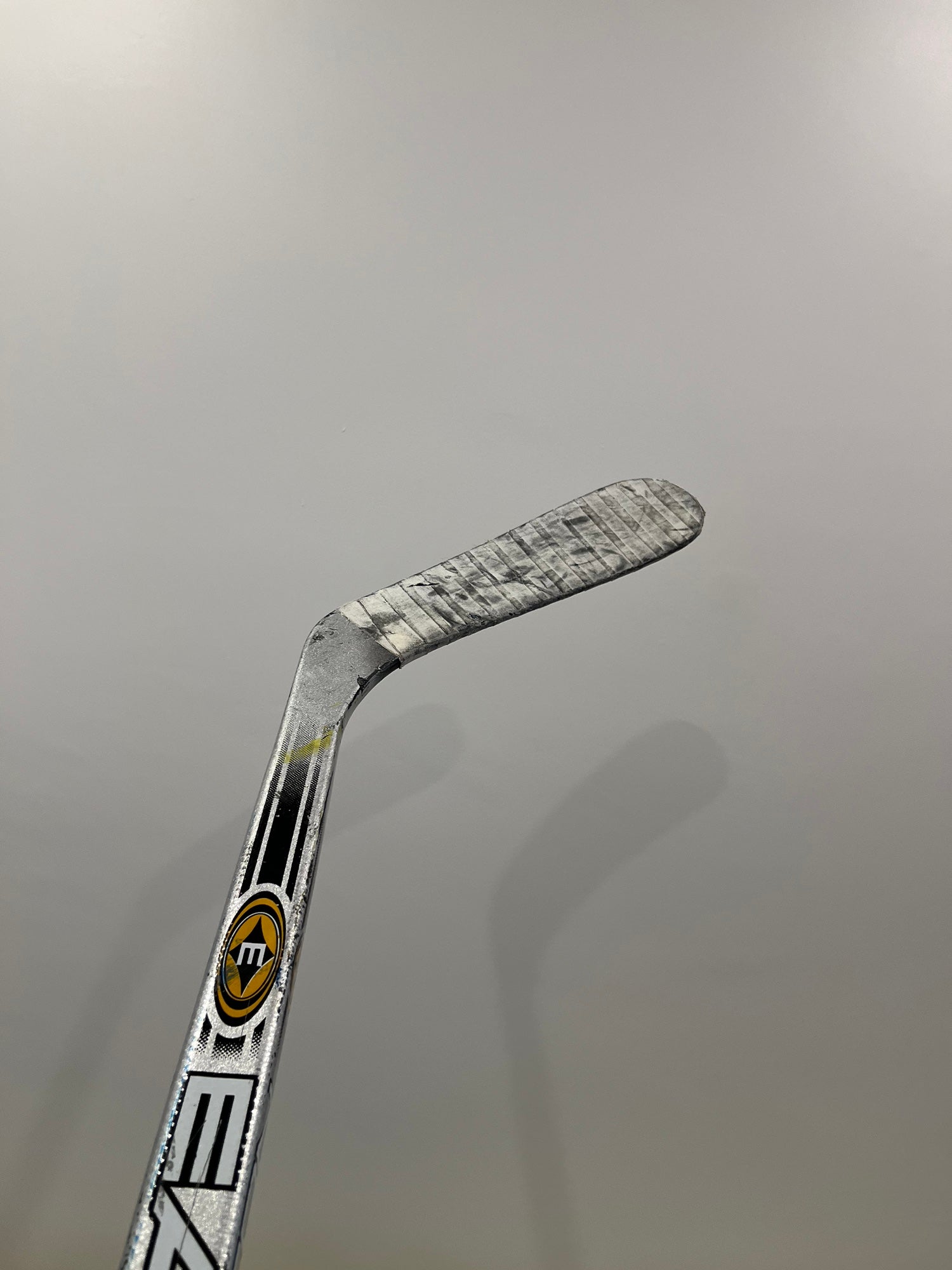 2023 Easton Synergy Hockey Stick, Grip, Silver, P92