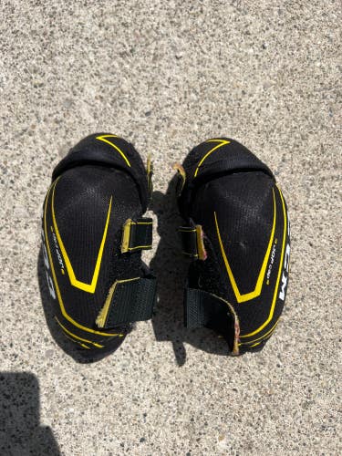 Used Medium CCM Tacks 3092 Elbow Pads