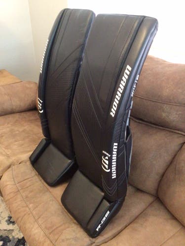 34" Warrior  RG6 Goalie Leg Pads