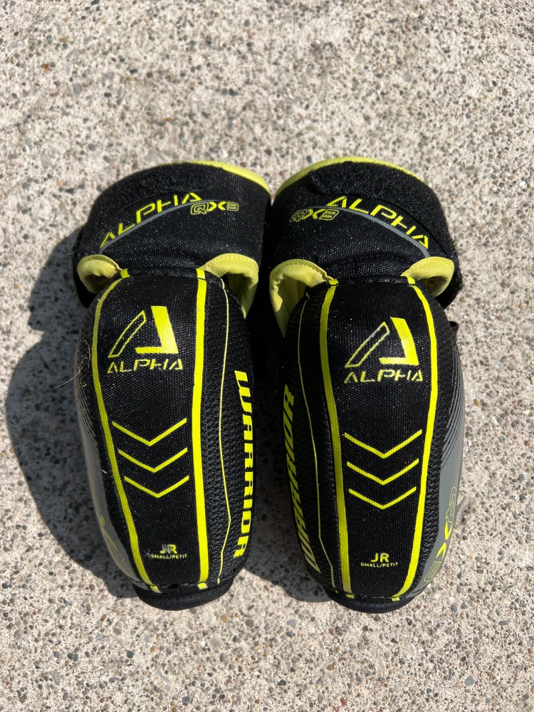 Used Small Warrior Alpha QX3 Elbow Pads