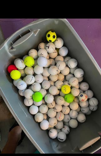 100 ASSORTED GOLF BALLS