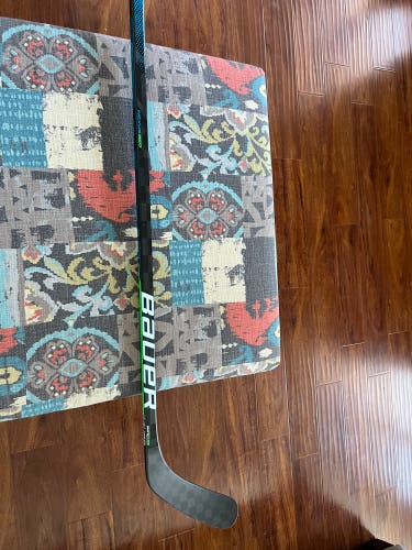 Senior Left Hand P92 Pro Stock Nexus Geo Hockey Stick