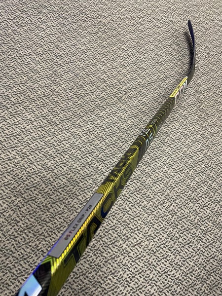 CCM AS-V Pro 85 Flex P29 curve right hand stick