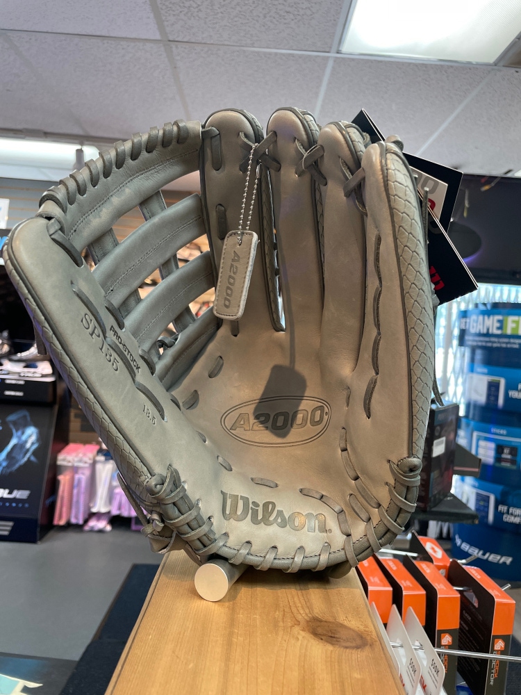 New Right Hand Throw 13.5" A2000 Softball Glove