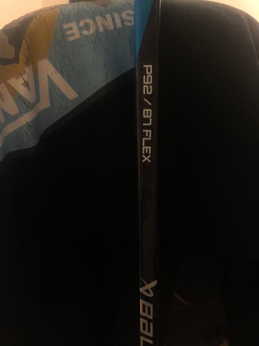 Senior Right Handed P92 Nexus Sync Hockey Stick