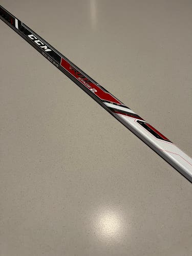 New CCM RBZ Stage 2 60 Flex Intermediate P45 Tavares Hockey Stick