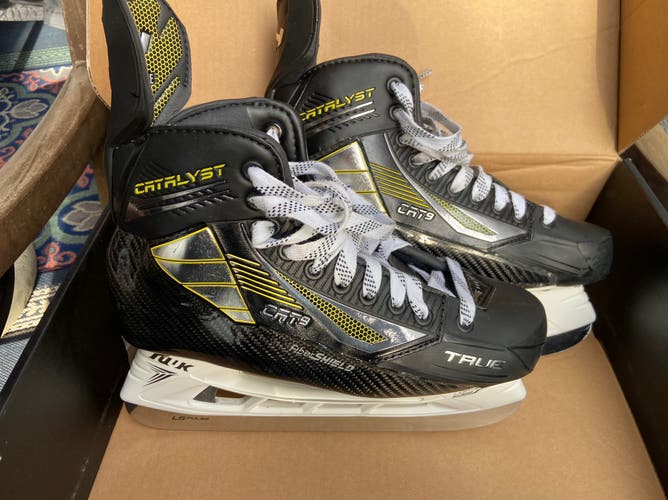 True Catalyst Skates