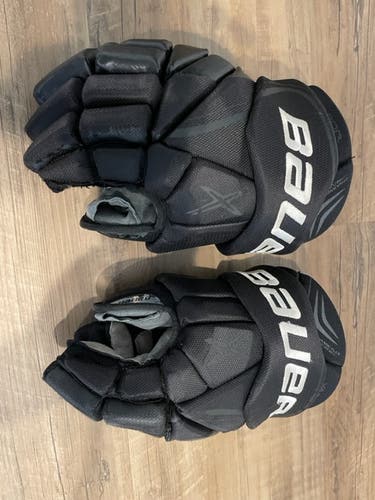 Used Bauer Vapor X800 Lite Gloves 15"