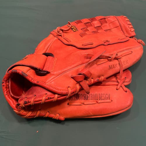 Mizuno MZ1320 MZ 1320 Leather Softball Glove right handed LHT 13”.
