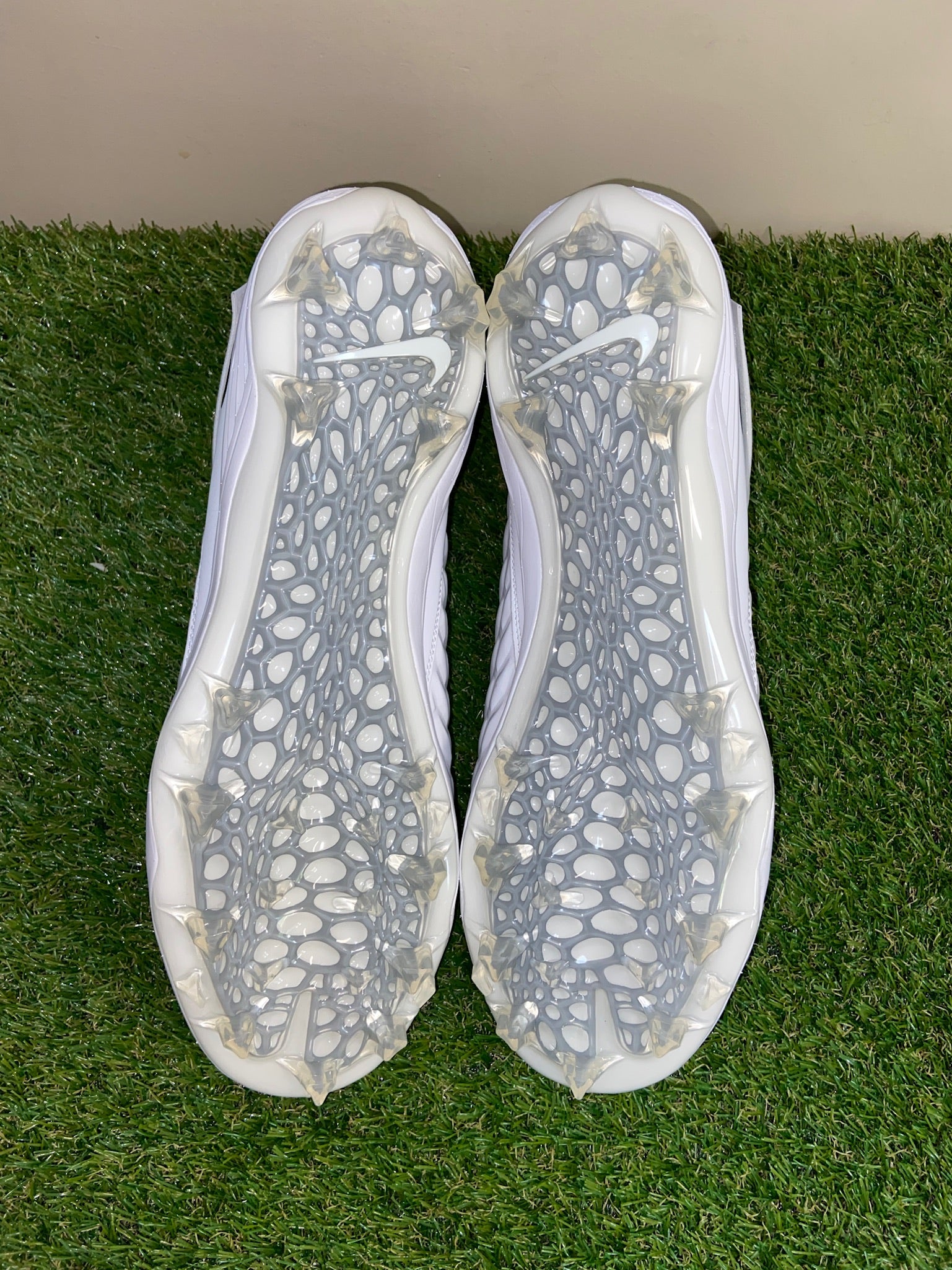 Nike Force Savage Pro 2 White Black Football Cleats AH4000  display picture 3