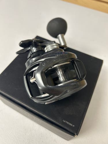 Daiwa Lexa TW 300-P Baitcaster