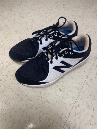 New Balance Molded Cleats sz 11
