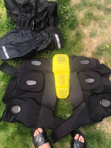 Senior Large Bauer  Supreme S190 Hockey Pants