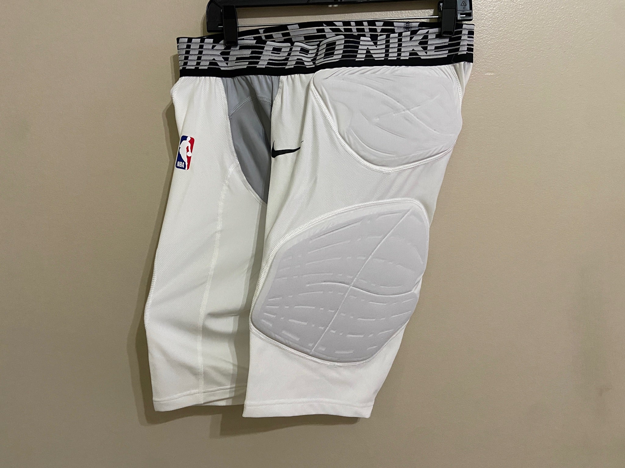 Nike Team Issued NBA Hyperstrong Padded Basketball Compression Shorts Navy  2XLT