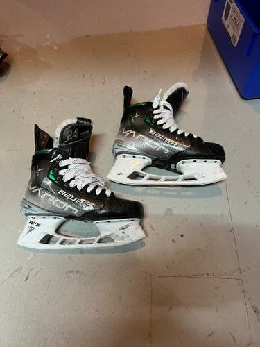 Used Green Pro Stock Bauer HyperLite Skates Sz 8D