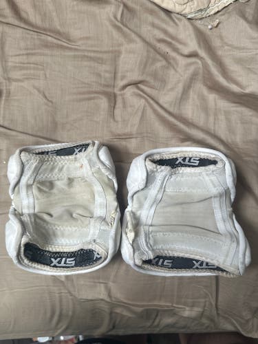 Used Large STX Cell IV Arm Pads