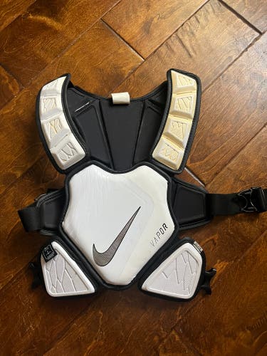 Adult Medium Nike Vapor Elite Shoulder Pads