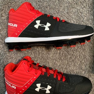 Red Youth New Kid's Size 4.5 (Women's 5.5) Molded Cleats Under Armour High Top Yard low