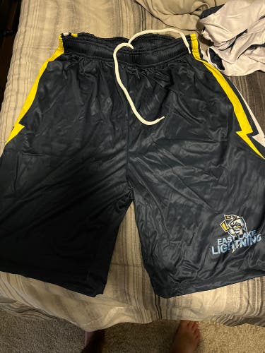 lacrosse travel shorts