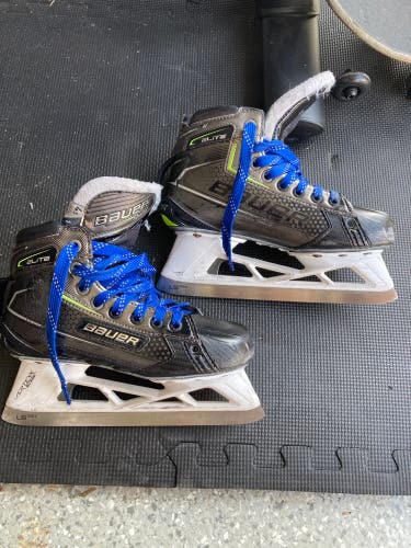 Bauer Elite Hockey Goalie Skate Size 4.5