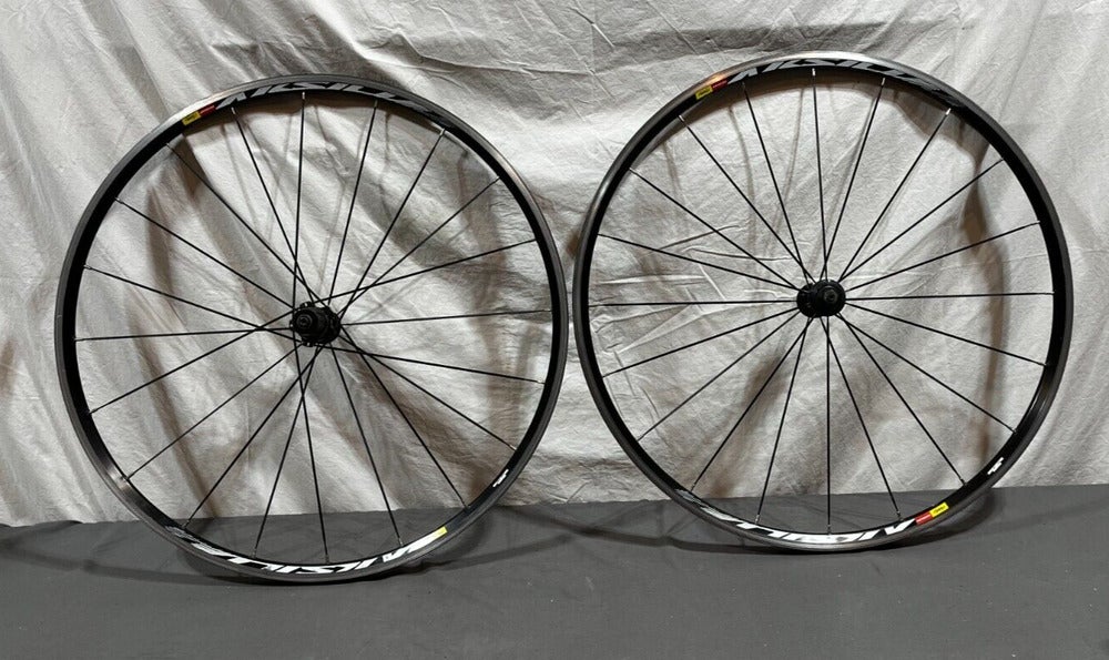 Mavic Aksium 20-Bladed Spoke 622x15 Lightweight Aluminum 700C Road