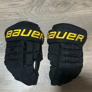 Vancouver Canucks Bauer nexus 1000 pro stock gloves