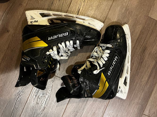 Used Bauer Size 9 Supreme UltraSonic Hockey Skates